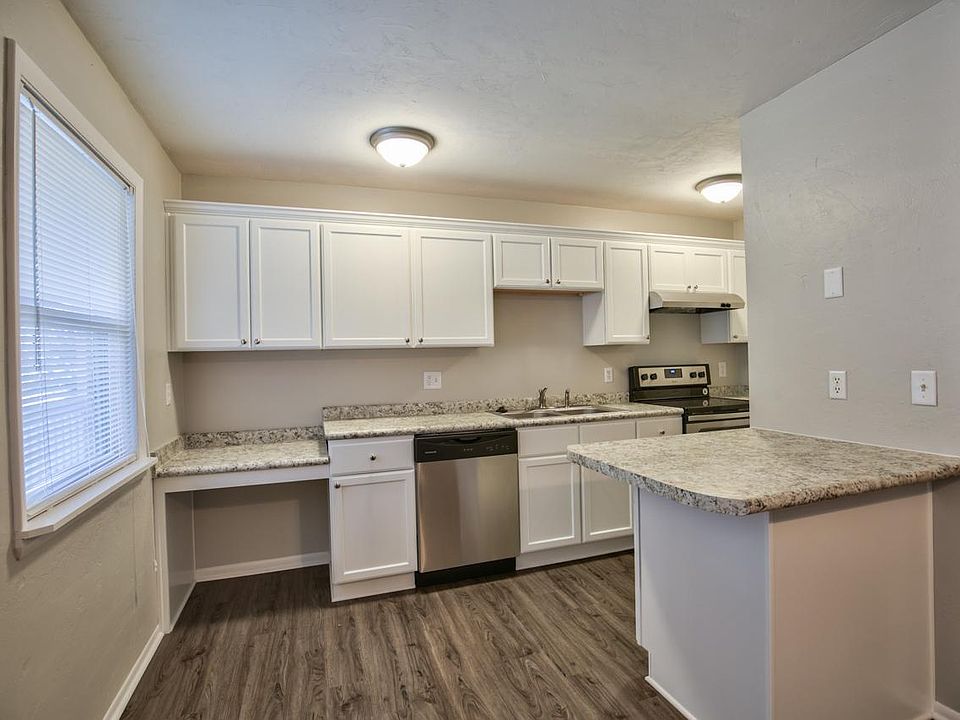 120 Valencia Dr APT 24, Tallahassee, FL 32304 | Zillow