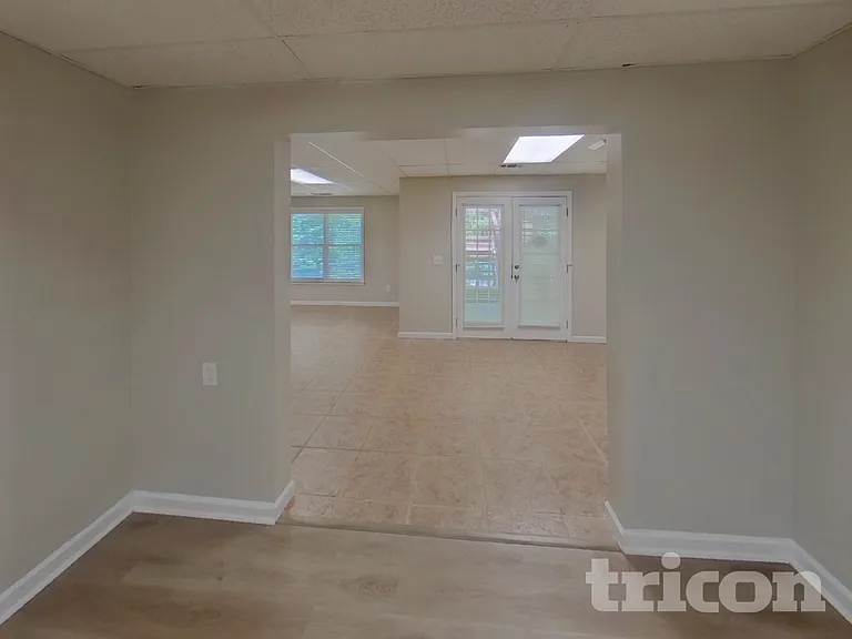 2205 Washington Dr — Photo 21