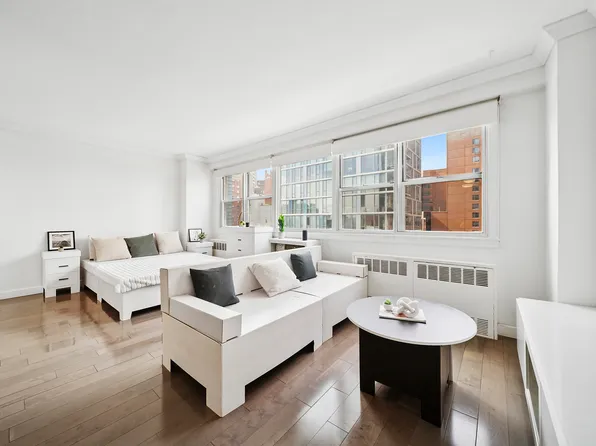 111 3rd Avenue image 2 of 8