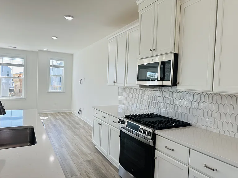9234 Walnut Hill Rd NW — Photo 6