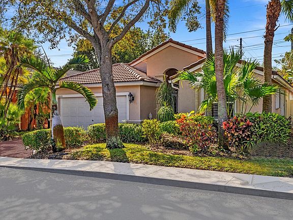 3rd image of 3860 SW 53rd Court