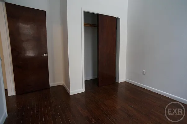 Rented by EXR | media 11