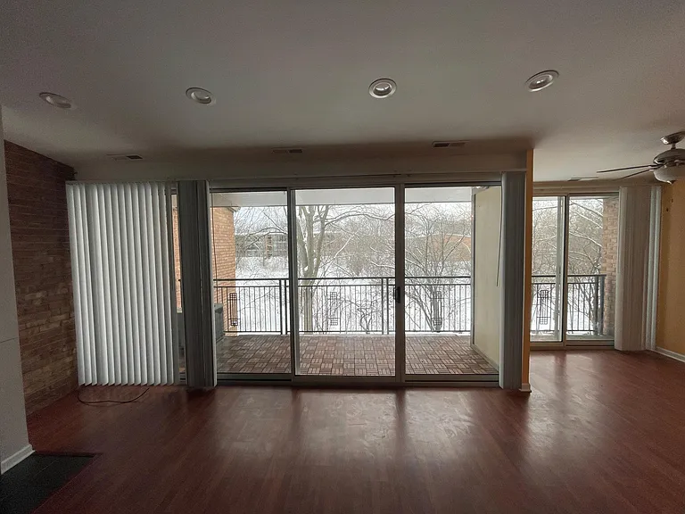 6013 Forest View Rd #2E — Photo 3