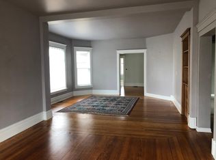 210 W 9th St #1, Michigan City, IN