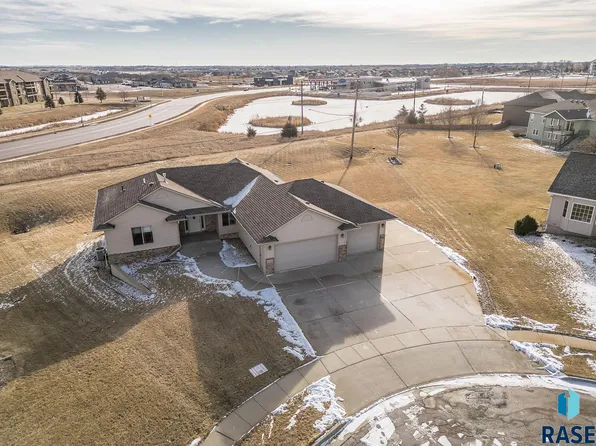 4424 E Steeple Cir, Sioux Falls, SD 57103