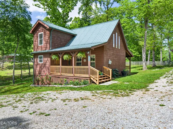 512 Spruce Creek Dr, Jamestown, TN 38556