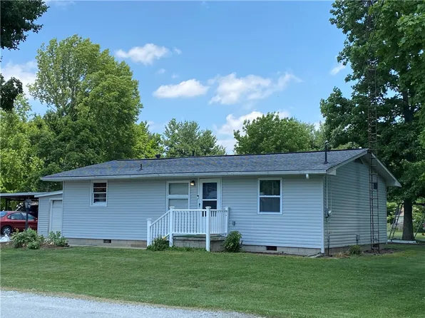 264 E 9th St, Neoga, IL 62447