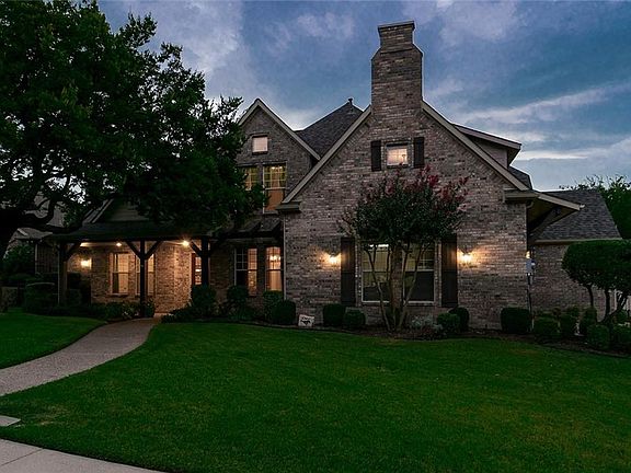 4th image of 2203 Oakwood Ct
