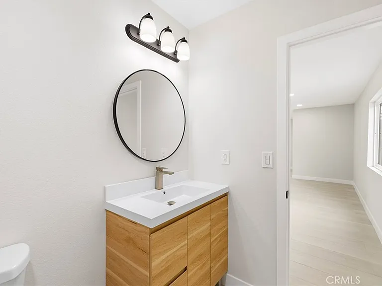 7108 Quakertown Ave — Photo 12