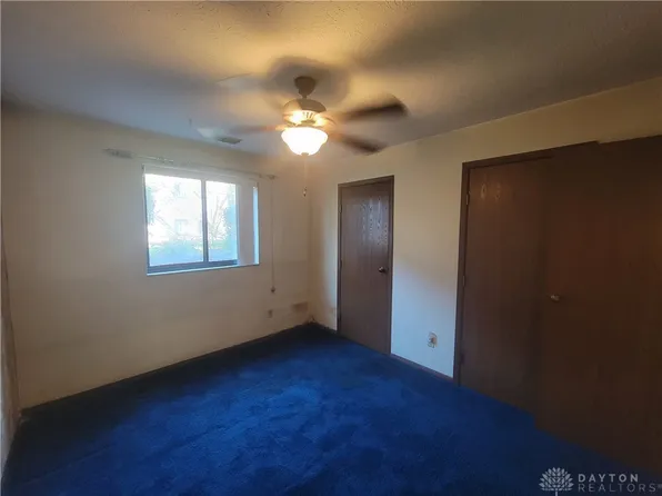 7214 Creekview Dr, Cincinnati, OH 45247