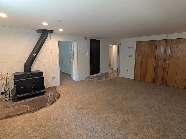 525 N Clayton St #B — Photo 2