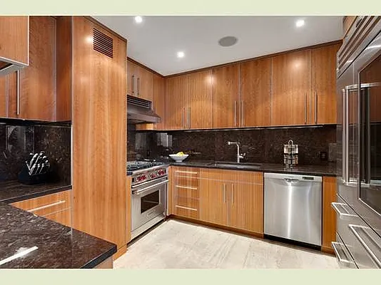 Sold by Stribling | media 6