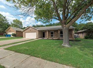 6102 Azalea Dr, Rowlett, TX 75089