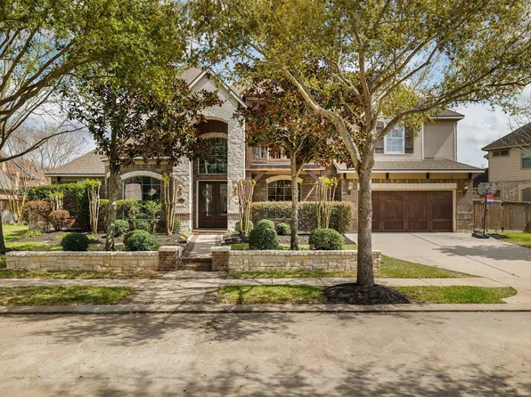 12118 W Allen Shore Dr, Cypress, TX 77433