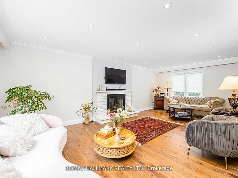 16 Paultiel Dr W — Photo 13