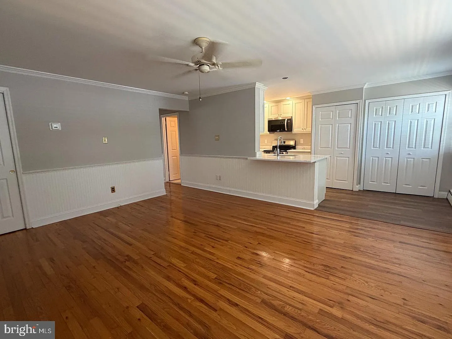 2 bed, 1.0 bath, $2,100 — Photo 3