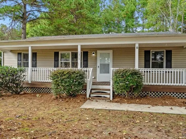 1213 Pace Dr, South Hill, VA 23970