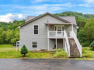 601 Clark Rd, Irvine, KY 40336