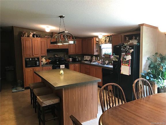 5th image of 227 Skyler Dr