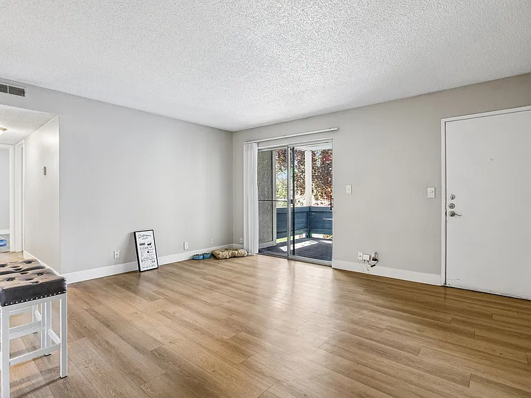 Brighton Place Apartments — Photo 46