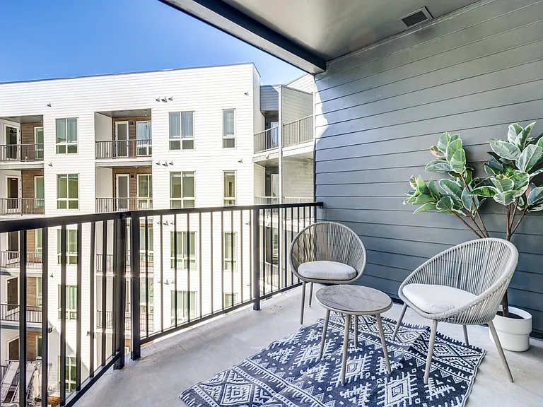 Tempo at Nine Mile Station Apartments — Photo 9