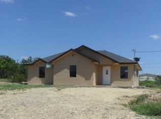1520 Falcon Ln, Zapata, TX 78076