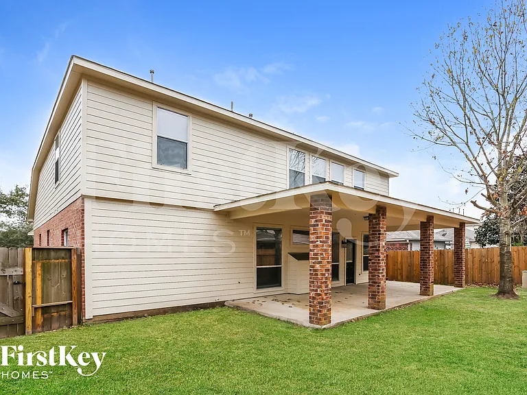 18210 Olive Tree Ct — Photo 14