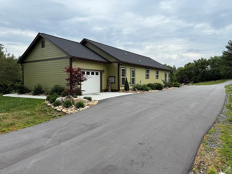 124 Happy Family Rd — Photo 17