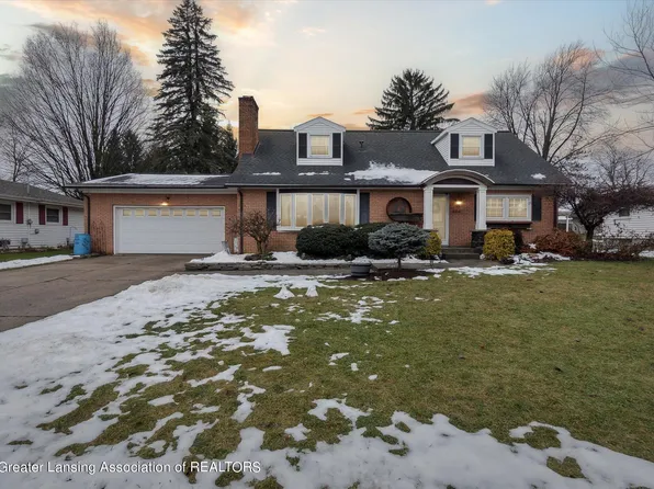 904 Belknap St, Grand Ledge, MI 48837