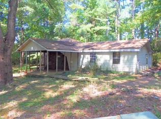 5950 Giles Rd, Lithonia, GA 30058