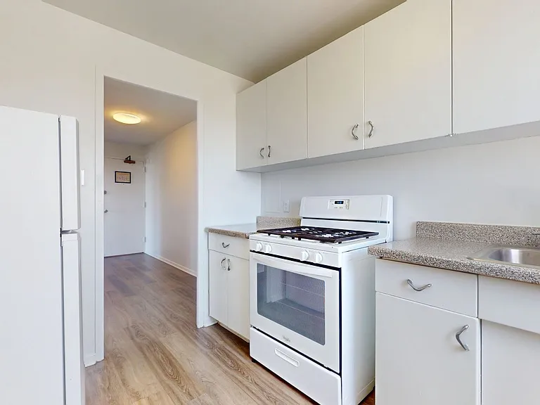 Lake Meadows Apartments — Photo 318
