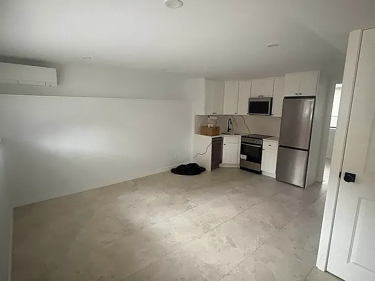 23-60 33rd St #1 — Photo 31