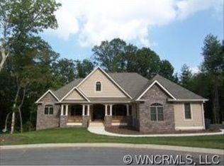 294 Holly Haven Ct, Horse Shoe, NC 28742