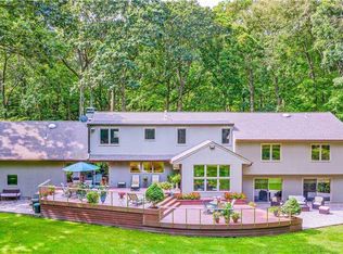 2138 Ironwood Rd, Muttontown, NY 11791