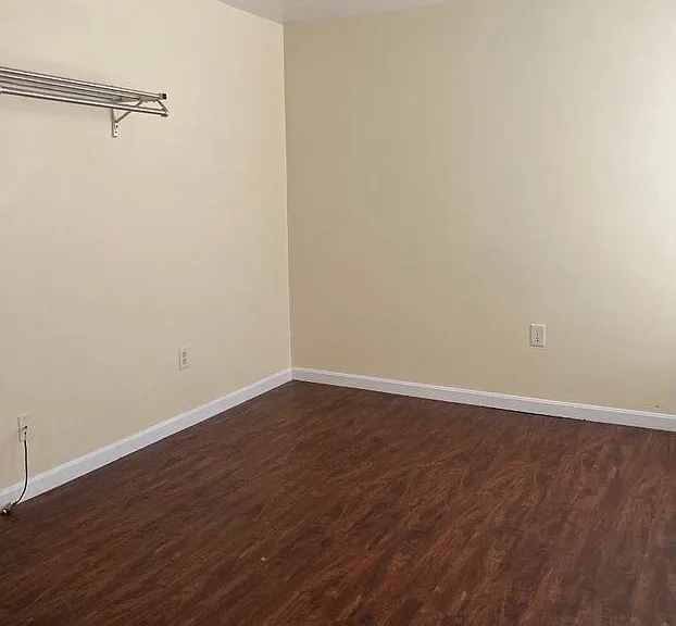 125 S McDonald St #11 — Photo 3
