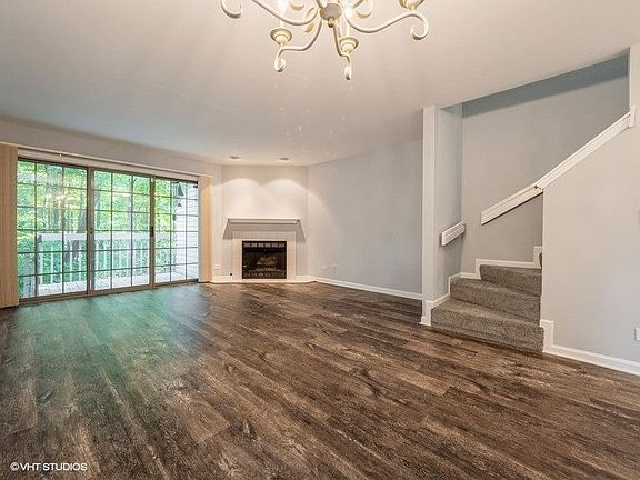 5th image of 1583 N Saint Marks Pl
