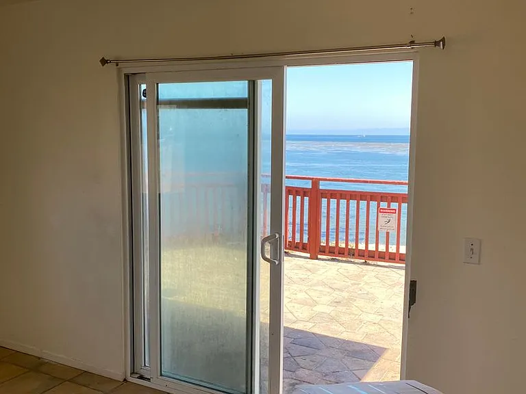6741 Del Playa Dr — Photo 25