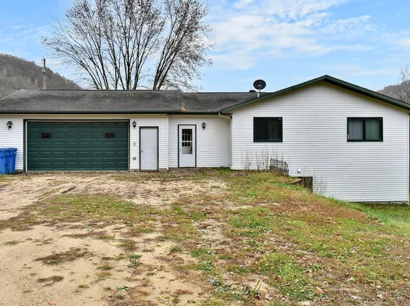 26275 Gilmore Ridge Dr, Winona, MN 55987