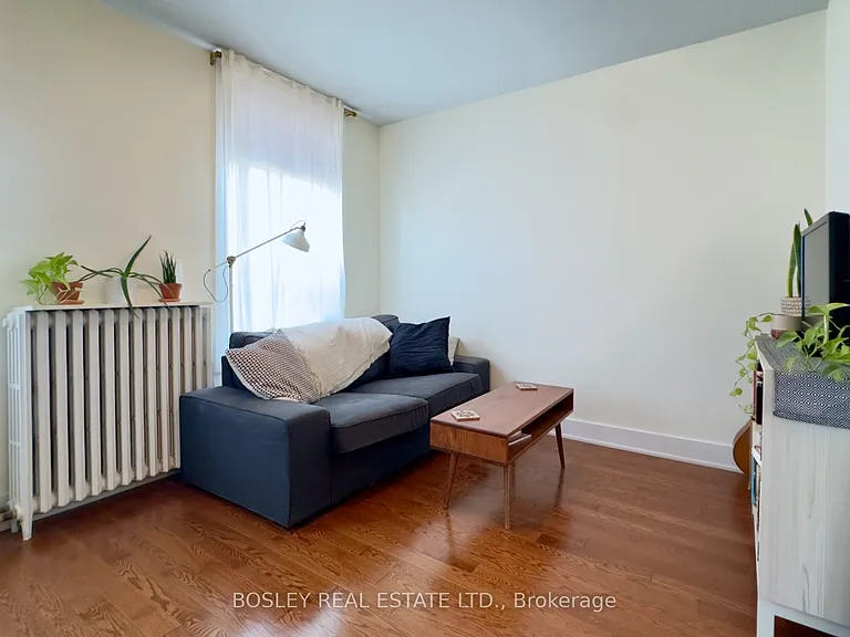 451 Parliament St #1 — Photo 11