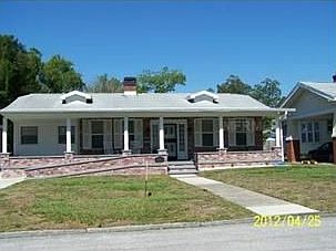 1st image of 6010 N Flora Vista Ave