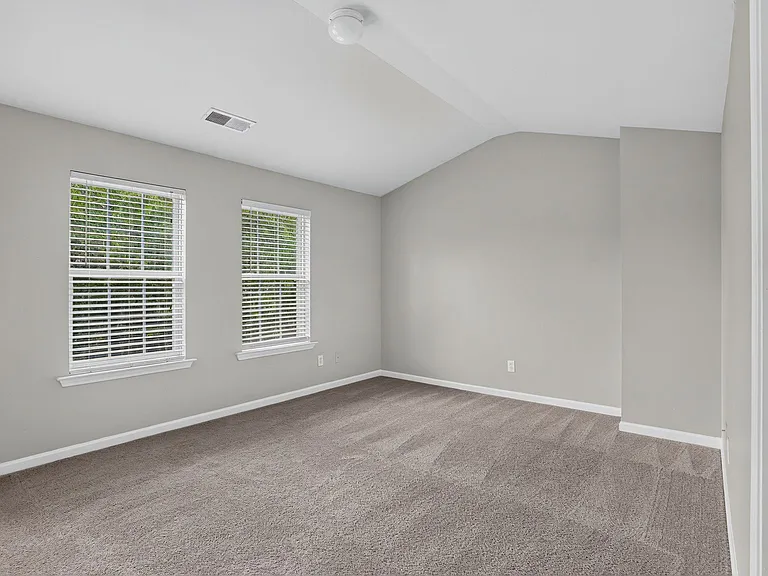 730 Celeste Ln SW — Photo 13