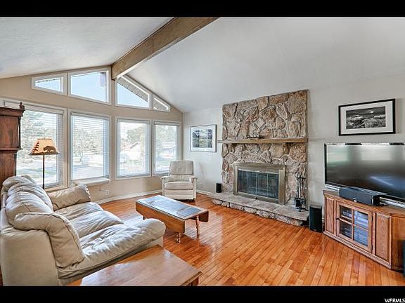 2nd image of 1053 W Walden Meadows Dr