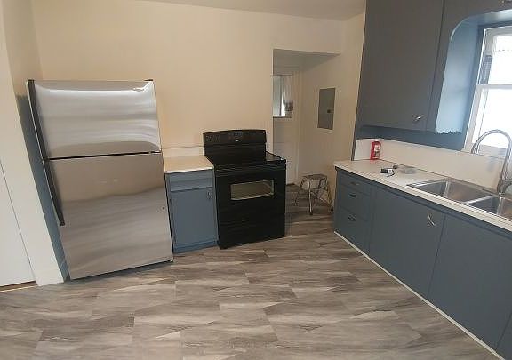 4th image of 635 Broadwater Ave