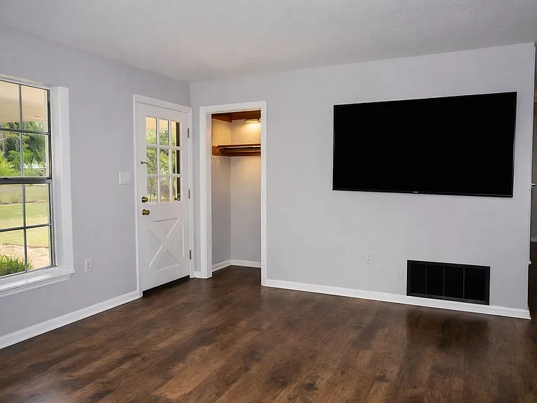 7451 Crill Ave — Photo 6