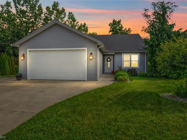 28 E Quail Hollow Dr, Norwalk, OH 44857