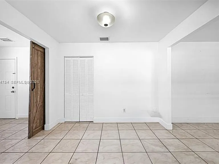 3231 SW 25th St #CU-2 — Photo 14