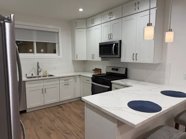 6108 Adenmoor Ave, Lakewood, CA 90713