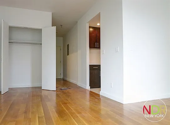 Rented by Next Door Realty NYC | media 16