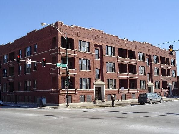1st image of 5901 S Michigan Ave #5909-1