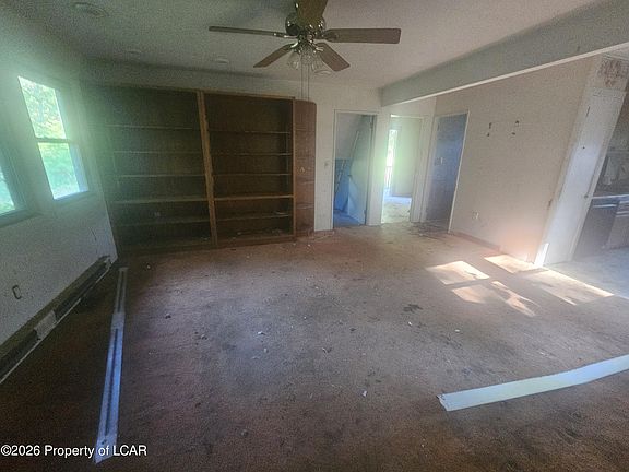 5th image of 980 Fox Rd